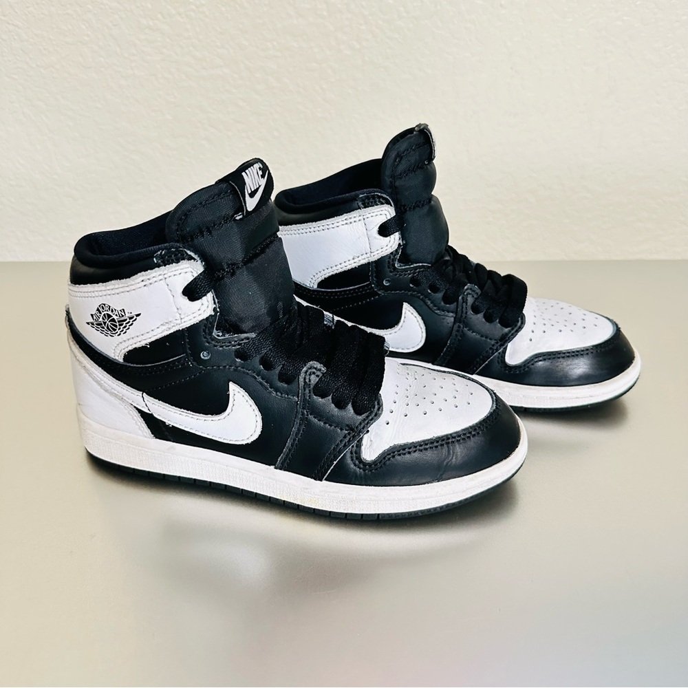 Nike Air Jordan 1 Mid Black White Panda Youth Size 1Y High-Top Shoes FD1412-010